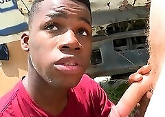 Blackdick bottom fucked in doggystyle outdoor by white top