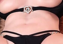 Yeloly Stella is a beautiful, sexy blonde.