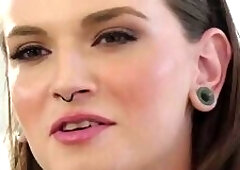 Horny ts stunner Jenna Creed fucs sexy babe Victoria Voxxx pussy