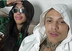 NAUGHTY GIRL WE WERE ON THE COUCH AND SHE STARTED TO SUCK ME WITHOUT ANYTHING