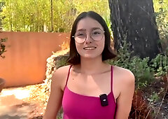 19 Years Old Cosmetics Sales Woman In Paris (penelope)