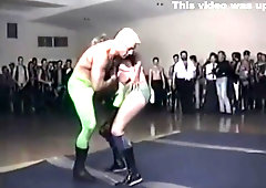 Hot Wrestling Men: Walsh vs Knight