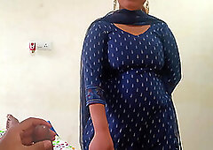 Your Amrita maid screamed after seeing her boss naked and started having sex with the boss in clear hindi audio