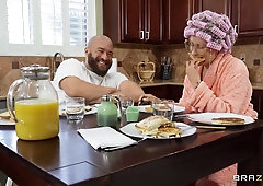 Xander Corvus And Sky Pierce - Fucks For Breakfast