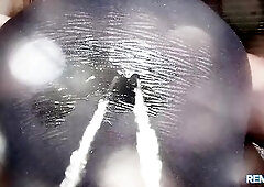 Amateur Miniskirt Wetting