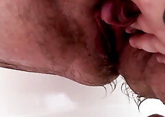 Hirsute hunk vagina pees on feet in baths