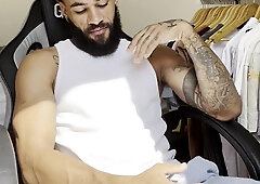 Molten tattoed mexican wank off big black cock