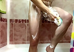 Gay-For-Pay Fellow take a Bathroom and Urinating