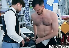 Pervert Drew Dixon bends over to reveal his ass for Franky Foxs dick