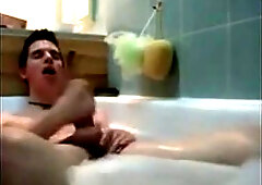 Twink jerking off in bathtub 5