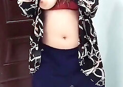 Pakistani Hot N Sexy Housewife Nude In Live Video Call On Client Demand - Strip Dance