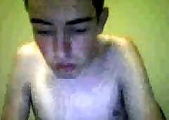 Raunchy Solo Wanker On Webcam