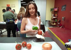 Tempting Culinary Delights with Serena Hill’s Irresistible Curves