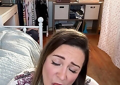 Cumshot amateur MILF suck and jerks dude in the bedroom