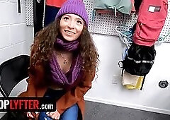 Shoplifting on christmas eve heads wrong - shoplyfter