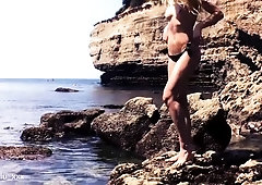 Lovely amateur teen gets plowed doggystyle in the outdoors