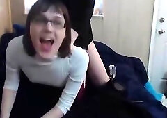 Nerdy tarnny fucked deep and hard on cam