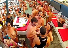 glamourous french swingers club 021