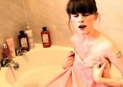 Very hot busty brunette solo masturbation on webcam