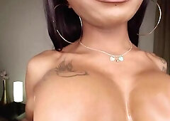 GROOBYVR - Worshipping Leilani