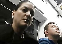 i think this babe is hot