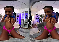 Sexy Sofi - SqueezeVR