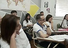 Limon Institute, Chapter 1: The math teacher teaches 2 classmates to share in a very peculiar way.