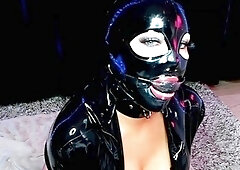 Amateur brunette ariana marie solo toying