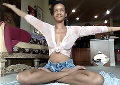 Ginger Moisther In Lay Down Comedy! - Wet My Lips