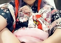 cumming while fingering