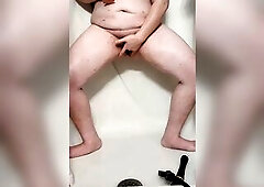 Szayelaporro was masterbating in the shower