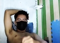 Chinito sa sorbrang libog ko nagjakol ako sa kwarto