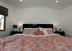 Some Other week, some other superstar! Jade Venus returns to us in a mind blowing hardcore! This breathtaking transwoman took the world by storm when 