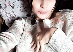 OH, COLOMBIAN WOMAN DISROBES AND TOUCHES HER CUNT!