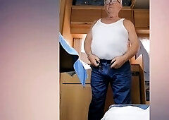 Italian DILF receives his first handjob from a hot young man in a steamy 69 session