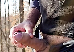 Roadside masturbation. Large rod masturbated until jizz flow. Uncircumcised knob