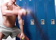 Next Door Buddies: Sweaty men go bareback