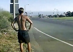 Big cocked tranny Leah gets fucked in back of Limo