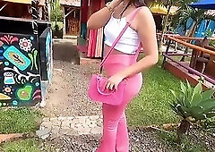 Invita a comer y luego al motel