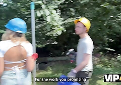 VIP4K. Hunter fucked a handywoman after she stripped for him just in his yard