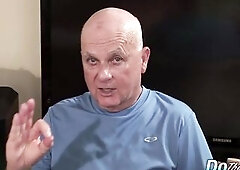 Cuck Helps Charlie James Gets Creampied