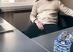 fresh employee screws her boss' chunky jock in the office to keep her job
