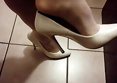 walking around in milf s clothes with high heels