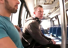 Hetero guy expertly swallows thick uncut cock outdoors