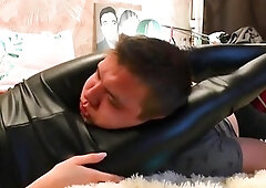 Young Goddess - Late Night Front Scissors