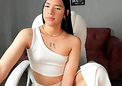 Romanian amateur webcam teen masturbate