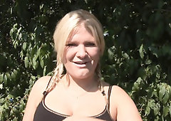 Opa Im Altersheim - Teeny Muss Blasen