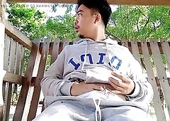 FIRST TIME WITH A BIG COCK