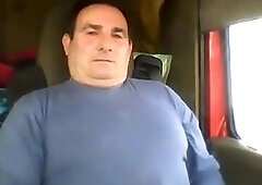 Pakistan Trucker dad 5