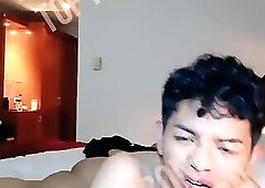 Top Impersonate ngew dengan brondong ganteng